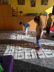 SLUNÍČKA - JEDEN ZA VŠECHNY, VŠICHNI ZA JEDNOHO - SOUTĚŽÍME V DRUŽSTVECH - ŘÍJEN 25-26